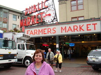 Andrea at the entrance to Pike Place Market